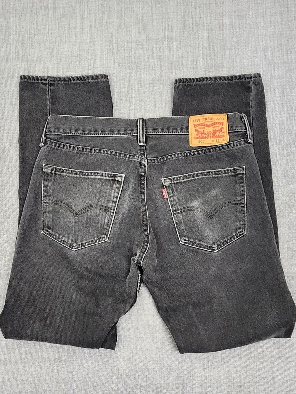 Levi's  501 Button Fly 100% Cotton Black Distressed Denim Jeans 32 ×32 - Picture 3 of 12